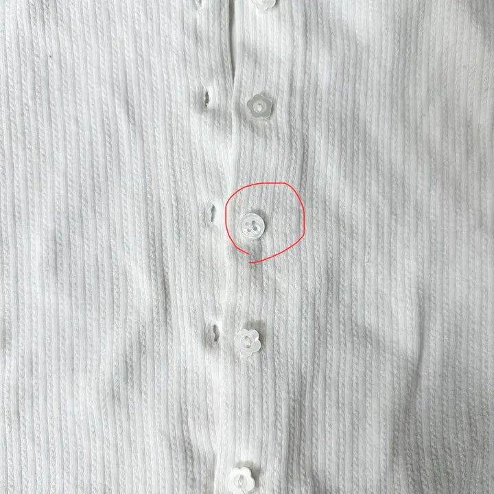 [BUNJANG] Weliare Bloom Cardigan White (Wonny House Collaboration) / 실사) 벨리아르 블룸 가디건 화이트 워니하우스 콜라보