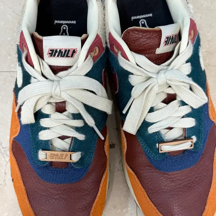 [BUNJANG] Cassina x [Collaboration Partner] Sneakers Size 280 / 카시나 uk9 280