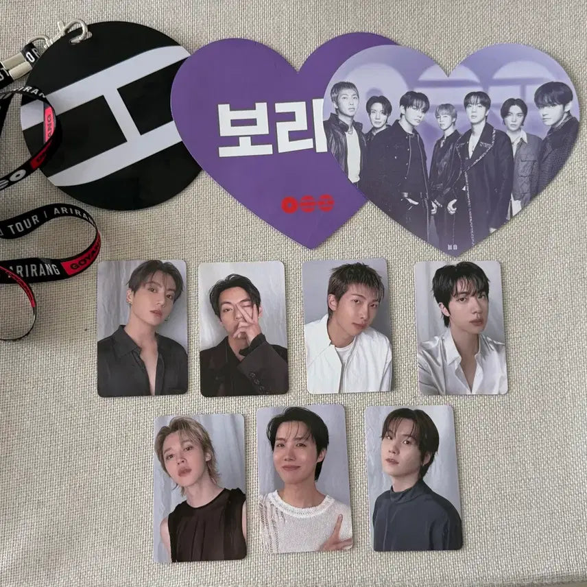 [BUNJANG] BTS Arirang Amazon Lanyard Set / 방탄소년다 아리랑 고양 아미존 랜야드 세트