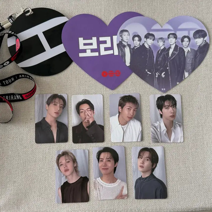 [BUNJANG] BTS Arirang Amazon Lanyard Set / 방탄소년다 아리랑 고양 아미존 랜야드 세트