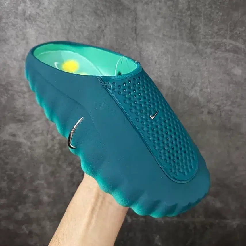 [BUNJANG] Nike Green/Yellow Acupressure Slides (Size 260) / 나이키 슬리퍼 그린/옐로우 지압 슬리퍼사이즈260