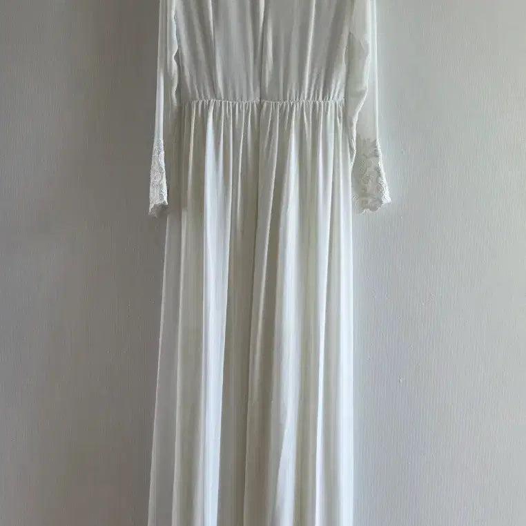 [BUNJANG] Fayewoo Wedding Dress / 페이우 웨딩드레스