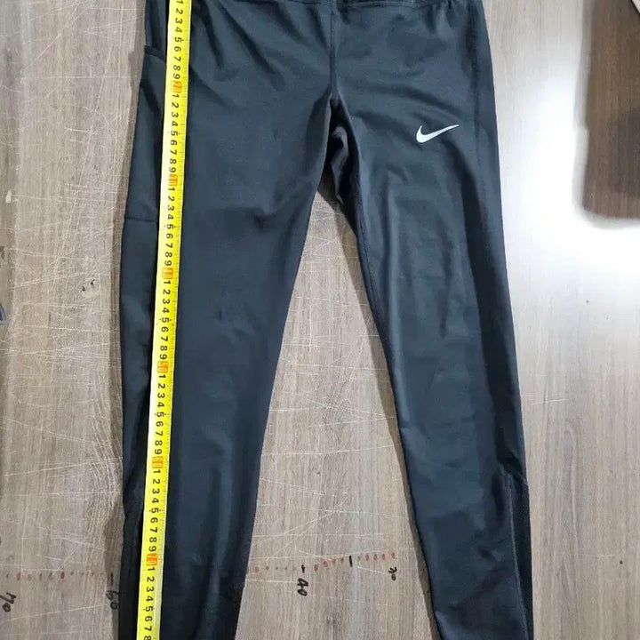 [BUNJANG] Nike Dri-FIT Running Tights - Pocket, Size L / 나이키 드라이핏 러닝 타이즈  75  L  포켓유
