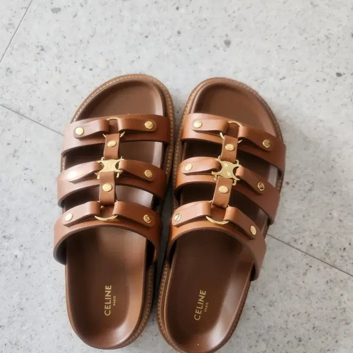 [BUNJANG] Celine Triomphe Slide Sandal Camel Size 36 / 셀린느 티피 슬라이드 티피샌들 (36사이즈 카멜)