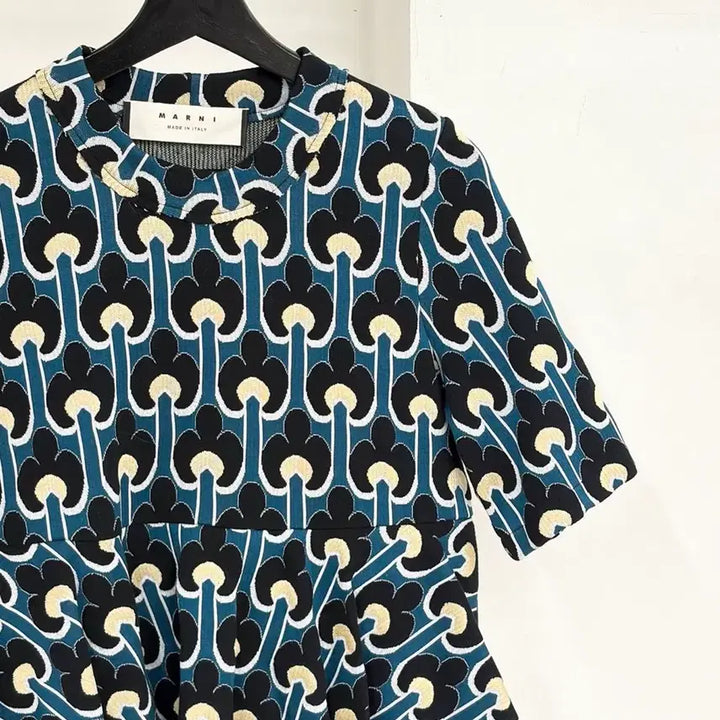 [BUNJANG] Marni Navy Blue Flower Pattern Blouse / 마르니 네이비 블루 컬러 플라워 패턴 블라우스