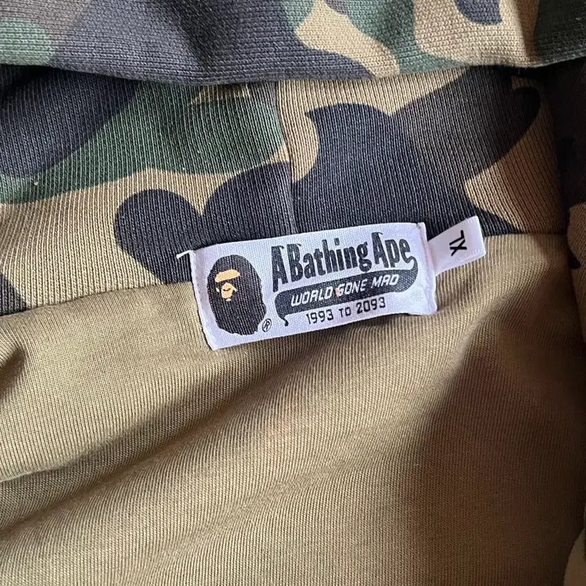 [BUNJANG] BAPE First Camo Green Hooded Zip-Up XL / 베이프 퍼스트 카모 녹계 후드 집업 XL 데끼패턴