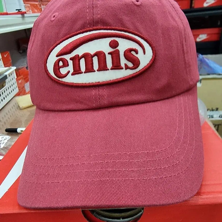 [BUNJANG] Emis Round Patch Ball Cap Burgundy / 이미스 원형 패치 볼캡 버건디 새상품
