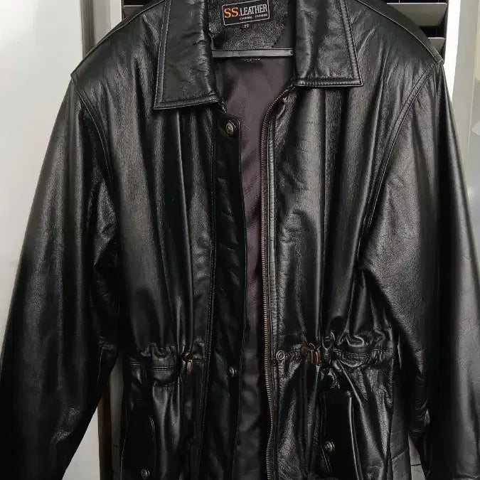 [BUNJANG] SS Leather Leather Jacket Black Size 77 / SS레더 가죽 자켓 블랙 77사이즈 허리조절끈있음