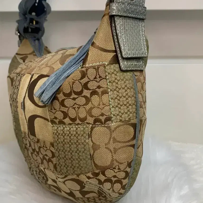 [BUNJANG] Coach Signature Patchwork Hobo Bag / 코치 시그니처 패치워크 호보백