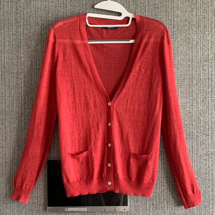 [BUNJANG] Hazzys Linen V-Neck Knit Cardigan - Brick Red / 헤지스 HAZZYS 브릭 레드 린넨 마 브이넥 니트 가디건 85