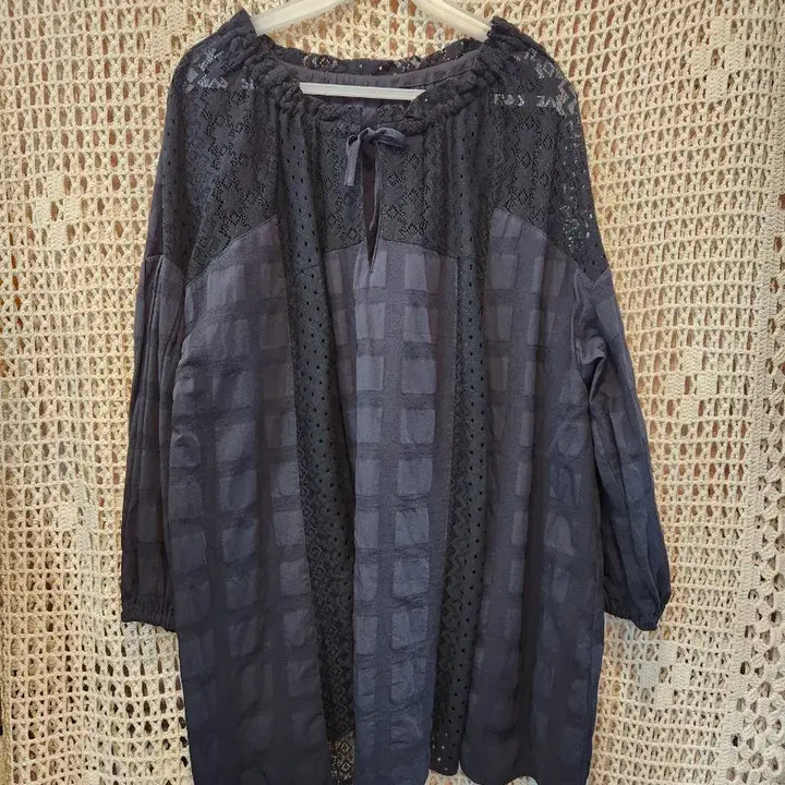 [BUNJANG] Black Lace Check Blouse / 블랙 레이스 체크 블라우스