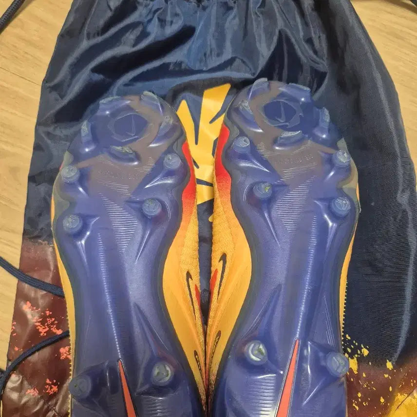 [BUNJANG] Nike Phantom 6 Elite FG 275 Football Boots / 나이키 펜텀 6 엘리트 275 FG