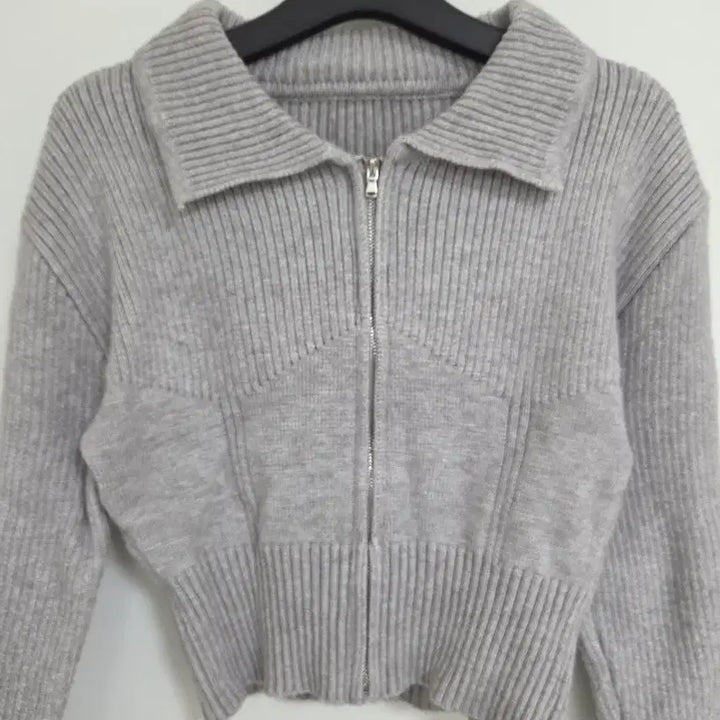 [BUNJANG] Astyle Grey Zip-Up Knit Crop Top / 에이블리 회색집업니트