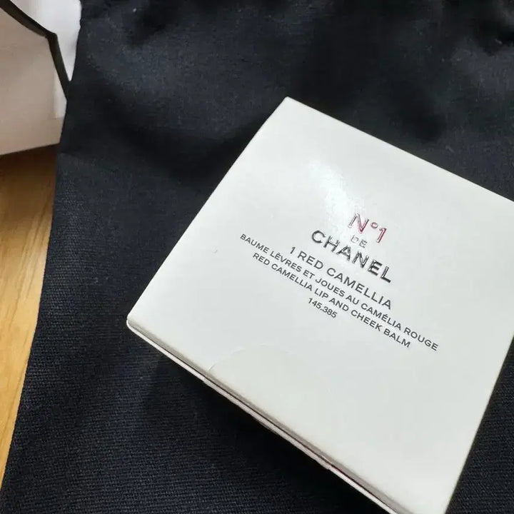 [BUNJANG] Chanel Lip &amp; Cheek Balm No. 1 Red Camellia / 샤넬 립앤치크밤 1호 레드까멜리아