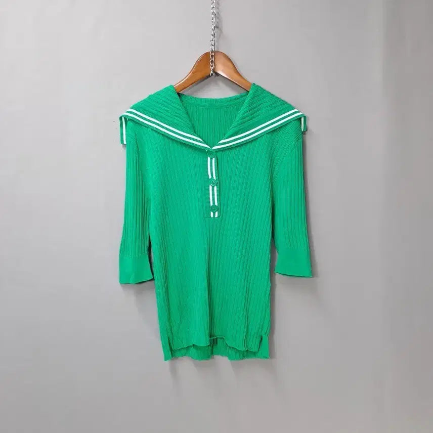 [BUNJANG] Green Cardigan Style Knit / 그린 세라복 스타일 니트