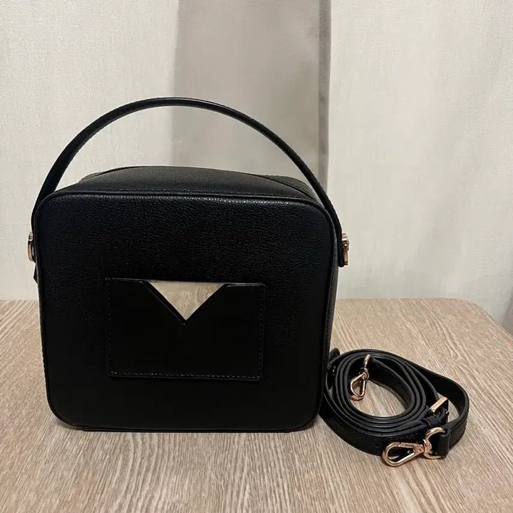 [BUNJANG] Vincis Leather Crossbody Bag / 빈치스 가죽 가방