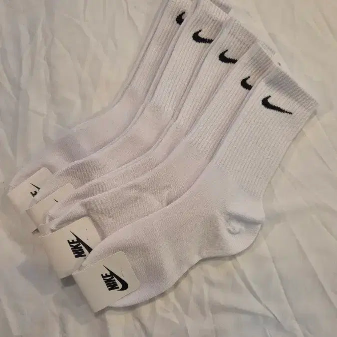 [BUNJANG] Nike Swoosh Logo Socks (Unisex, Free Size) - 10 Pairs / 나이키 초특가 양말 무배