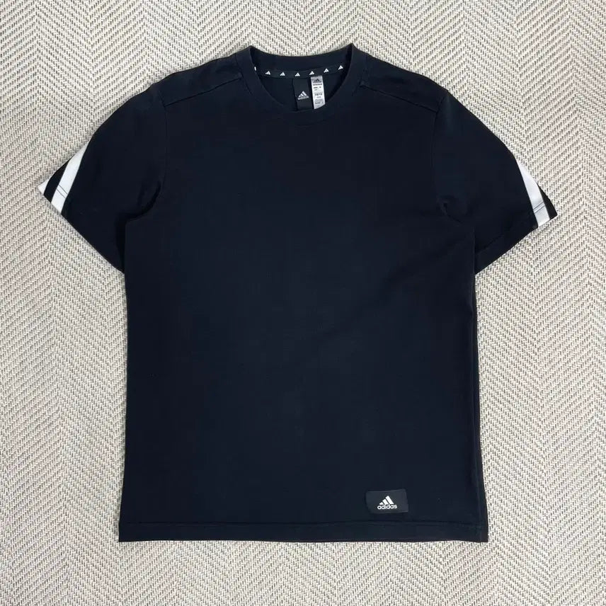 [BUNJANG] Adidas Short Sleeve T-Shirt / 아디다스 반팔티
