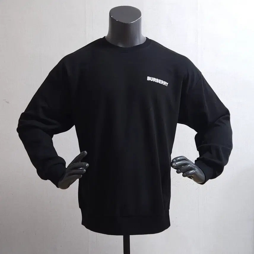 [BUNJANG] Burberry Black Character Print Sweatshirt / 버버리 블랙 캐릭터 프린팅 맨투맨 110