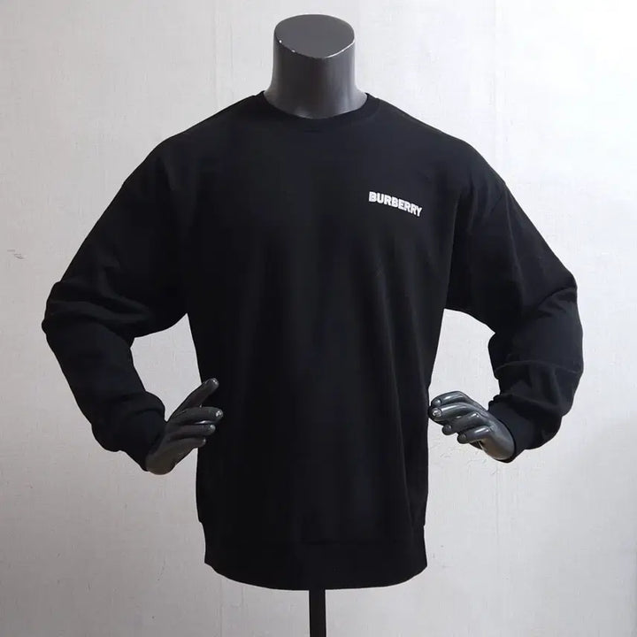 [BUNJANG] Burberry Black Character Print Sweatshirt / 버버리 블랙 캐릭터 프린팅 맨투맨 110