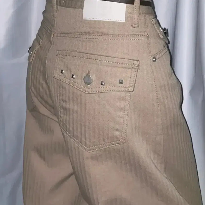 [BUNJANG] The Voyage Vintage Stud Pocket Wide Pants Beige / 빈티지 스터드 포켓 와이드 팬츠 베이지 컬러