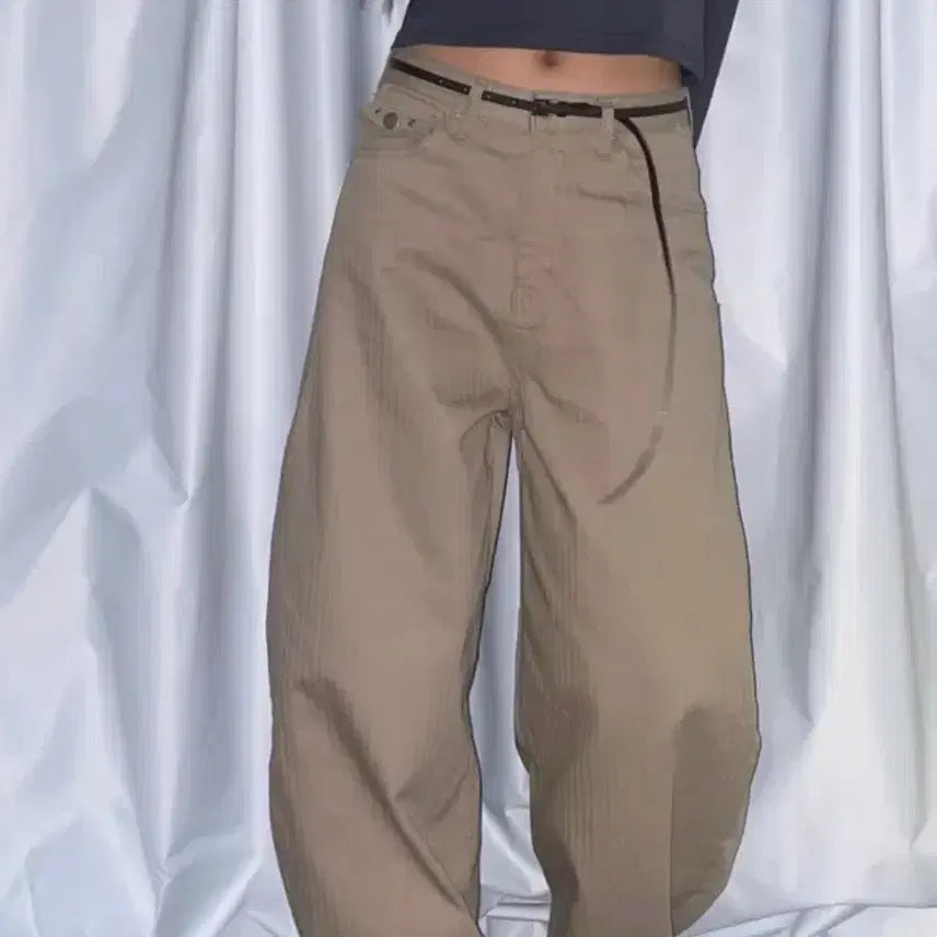 [BUNJANG] The Voyage Vintage Stud Pocket Wide Pants Beige / 빈티지 스터드 포켓 와이드 팬츠 베이지 컬러