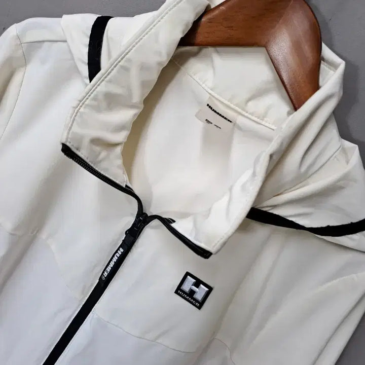[BUNJANG] HUMMER Ivory Dual Material Hooded Zip-Up Windbreaker / HUMMER 아이보리색 이중소재 후드 집업 바람막이