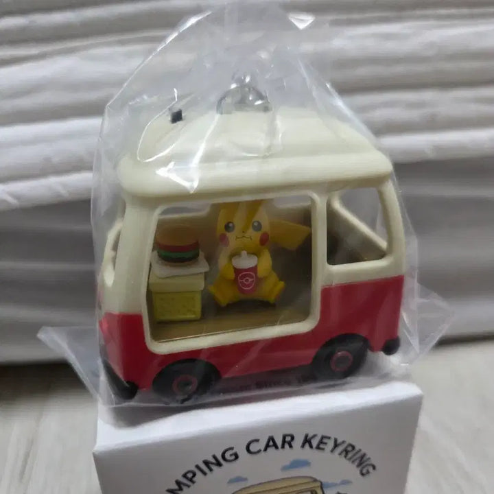 [SOLD OUT] 포켓몬 롯데리아 피카츄 캠핑카 키링