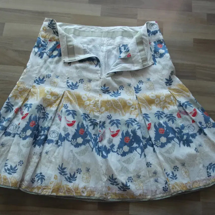 [BUNJANG] Vintage Oilily Skirt Size 88 / 오일릴리스커트/88사이즈/정품/최상급