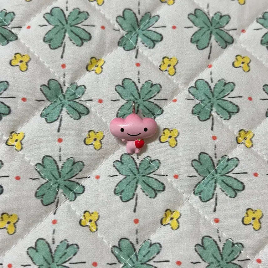 [BUNJANG] Kogeppang Strawberry Bread Mini Charm / 고전) 코게빵 딸기빵 키링