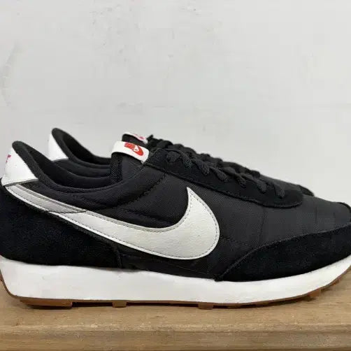 [BUNJANG] Nike Daybreak Sneakers (Size 275) / 나이키 데이브레이크 275