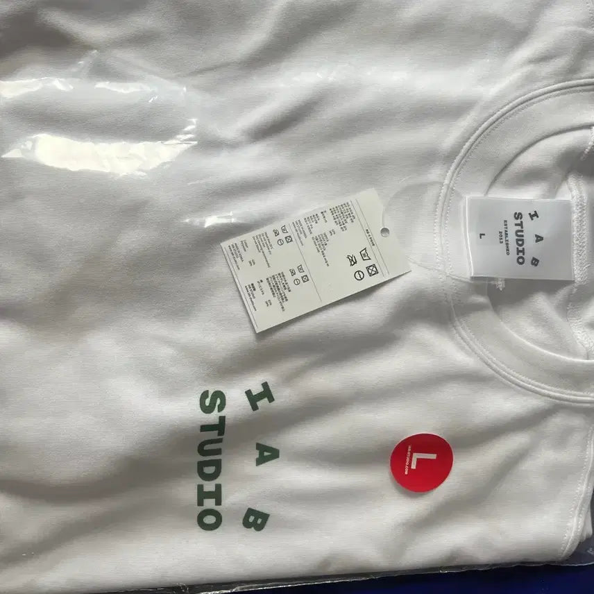 [BUNJANG] IAP STUDIO White Long Sleeve Green L / 퀵배송(새상품)아이앱 스튜디오 화이트 롱슬리브 그린 L