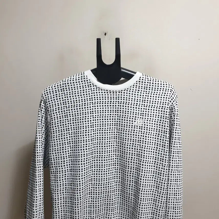 [BUNJANG] Nike Round T-shirt Size 105 / 나이키 라운드티셔츠/105