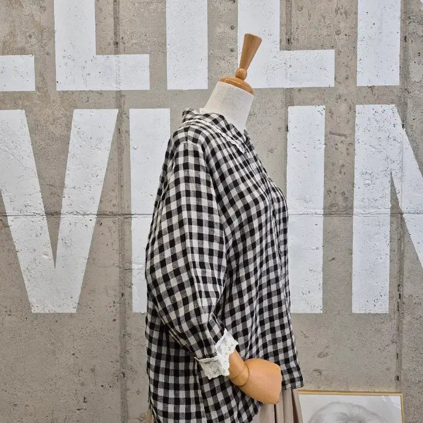 [BUNJANG] Gingham Check Linen Blend Lace Blouse / 깅엄체크 레이스 린넨혼방 블라우스