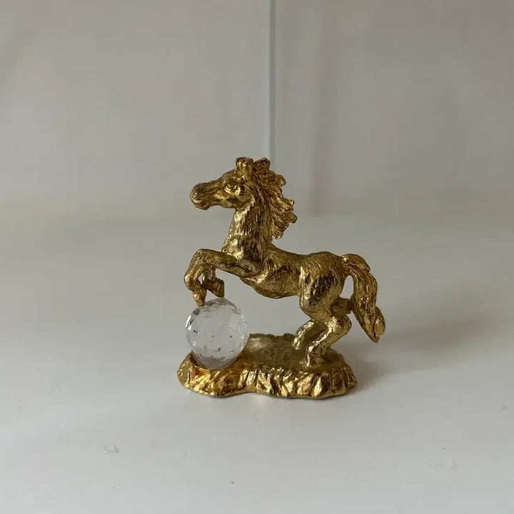 [BUNJANG] Vintage Golden Horse Statue with Crystal Ball Base / 빈티지 말 조각상