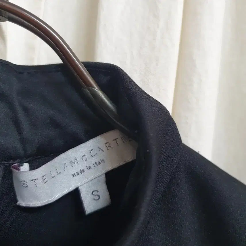 [BUNJANG] Black Dot See-Through Long-Sleeve Blouse / 블랙 도트 시스루 긴팔 블라우스