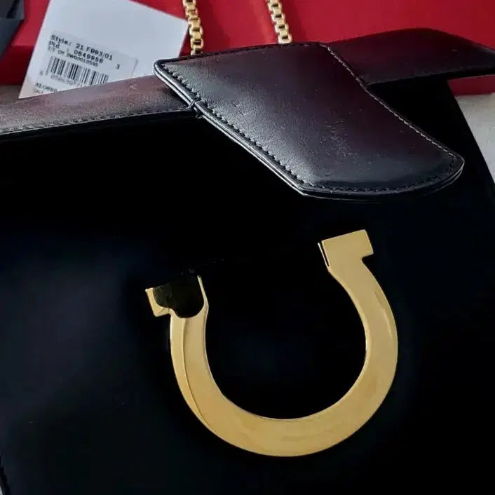 [BUNJANG] Salvatore Ferragamo Leather Shoulder Bag Crossbody / (정품) 페라가모 숄더백 크로스백