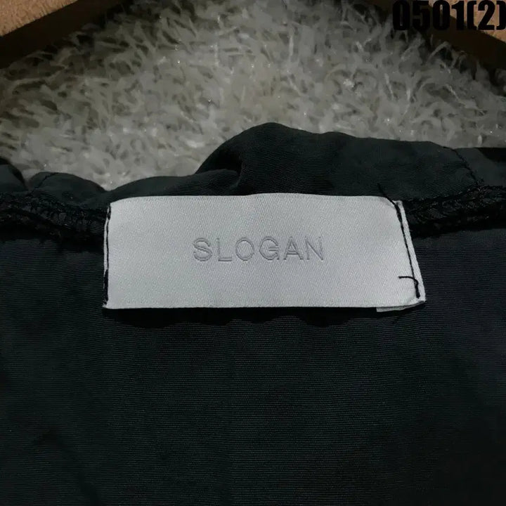 [BUNJANG] Slogan Hooded Windbreaker Vest Black L / 슬로건 후드 바람막이 조끼 블랙 L
