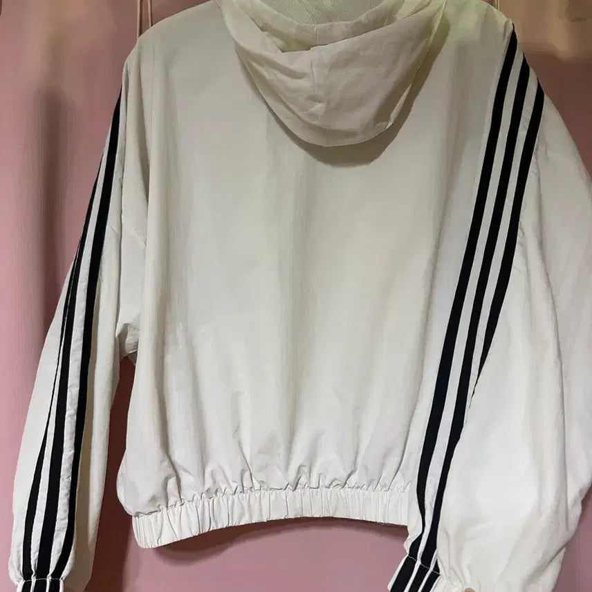 [BUNJANG] Adidas White Three-Stripes Cropped Windbreaker / 아디다스 바람막이 아디다스 화이트 삼선 바막 크롭 바람막이