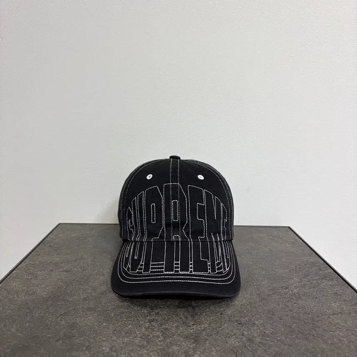 [BUNJANG] Supreme 6-Panel Visor Stitch Black Cap / (OS) 슈프림 6패널 볼캡 모자 23SS 바이저 스티치 블랙