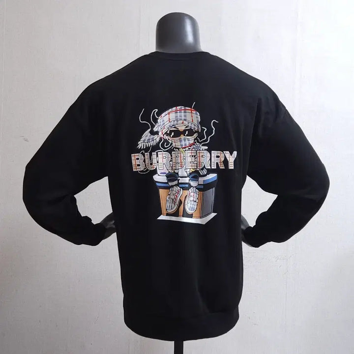 [BUNJANG] Burberry Black Character Printing Sweatshirt / 버버리 블랙 캐릭터 프린팅 맨투맨 110