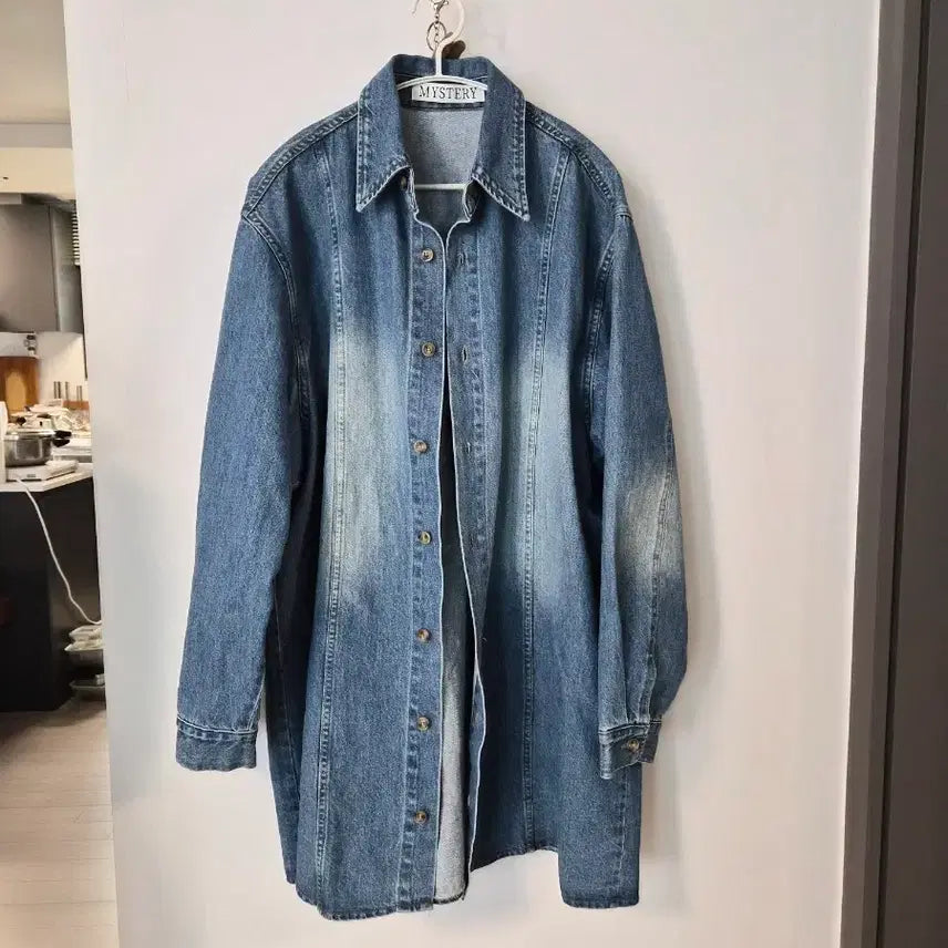 [BUNJANG] MYSTERY Medium Blue Vertical Wash Long Denim Shirt Jacket / 빈티지 무드 가득  미스테리(MYSTERY) 롱 데님 셔츠 자켓