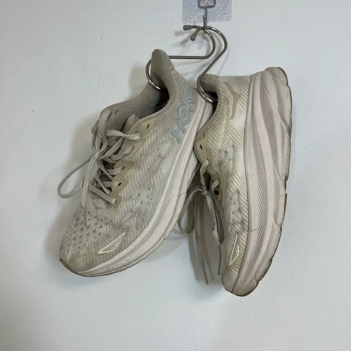 [BUNJANG] Hoka Clifton 9 Running Shoes / 호카 클리프톤9 런닝화