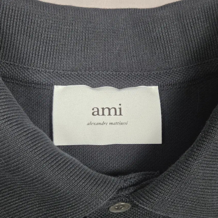 [BUNJANG] Ami Paris Small Ami de Coeur Logo Polo Shirt Black / (새상품) [아미] 스몰 하트 로고 폴로 셔츠 | S00077