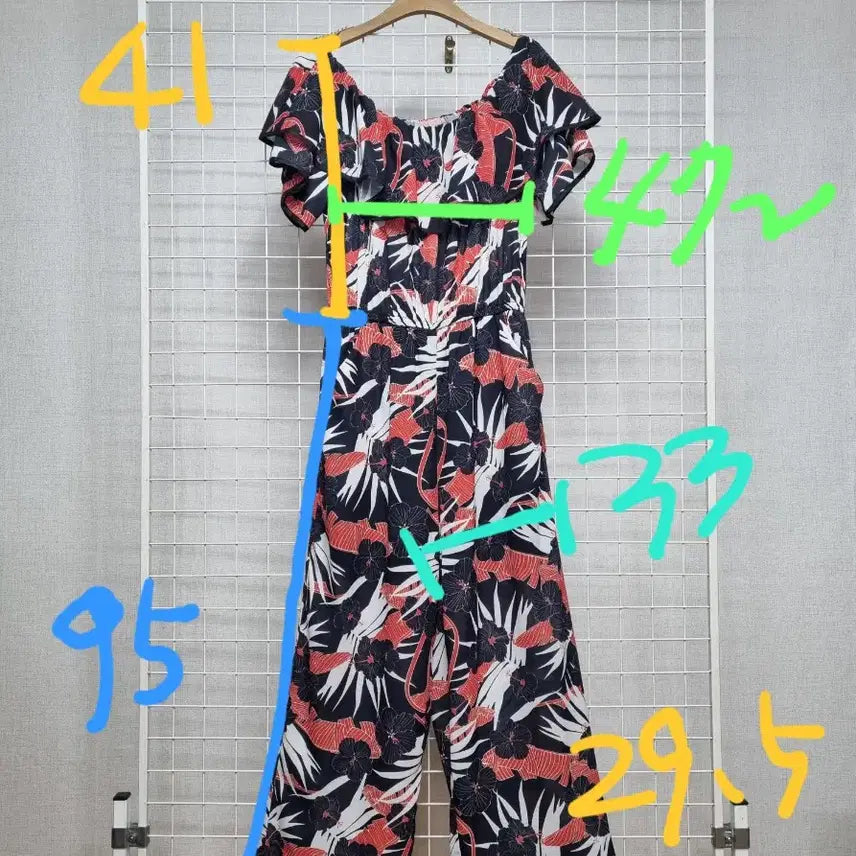 [BUNJANG] Egoist Off-Shoulder Jumpsuit / 에고이스트 피서룩 오프숄더 점프수트 55