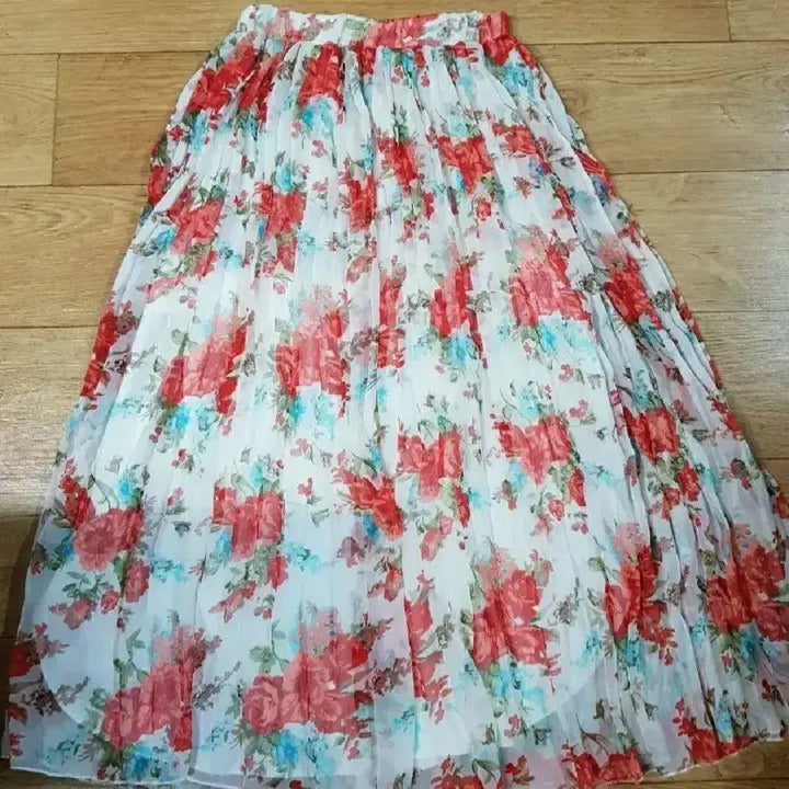 [BUNJANG] Red Flower Pleated Skirt / 레드플라워 플리츠 스커트