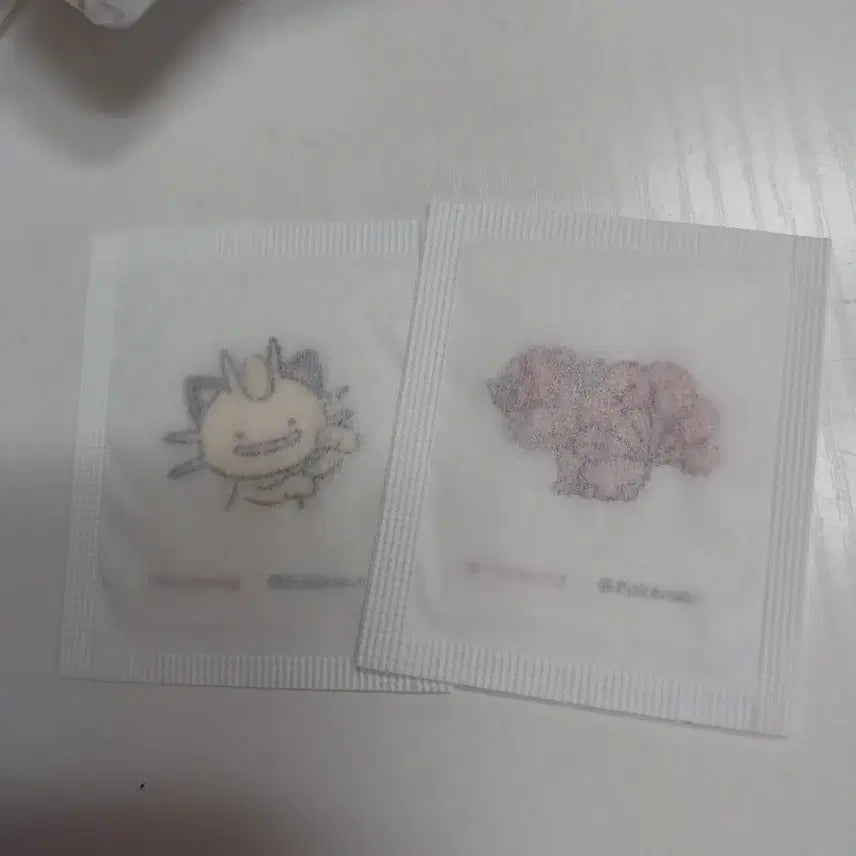 [BUNJANG] Olive Young Pokemon Seal Sticker (Meowth/Vulpix) / 교환)올리브영 포켓몬 씰스티커(나옹/식스테일