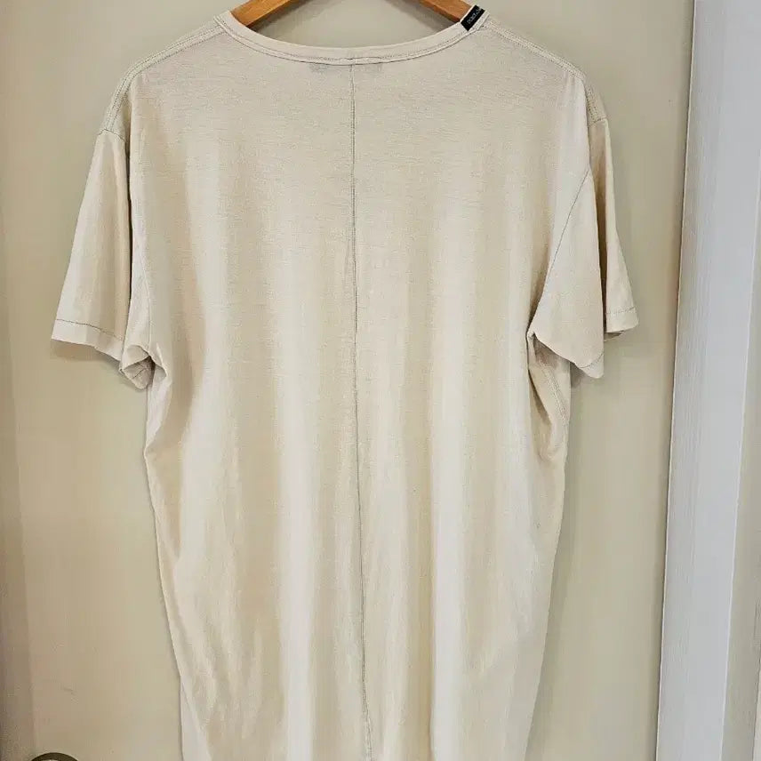 [BUNJANG] Dolce &amp; Gabbana V-Neck Plain Logo Short Sleeve T-Shirt Cream Size 50 / 돌체앤가바나 브이넥 무지 로고 반팔 티셔츠 크림50