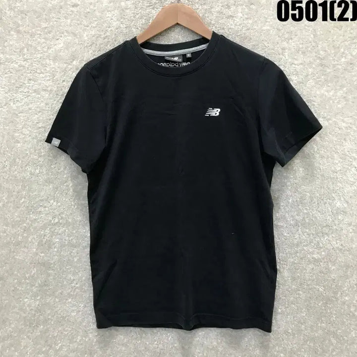 [BUNJANG] New Balance Black Short Sleeve T-Shirt Size S / 뉴발란스 블랙 반팔 티셔츠 s