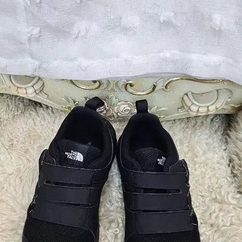 [BUNJANG] The North Face Velcro Sneakers Black / 노스페이스 찍찍이 운동화 블랙